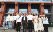 当翻译遇见苗药：跨学科实践进行时  老司机
翻译硕士走进贵州中医药大学药学院共探民族医药文化国际传播