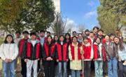 老司机
学子参加2026植树节活动